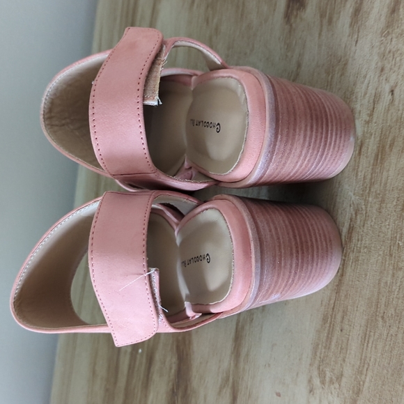 Chocolate Blu block heels - Picture 3 of 4